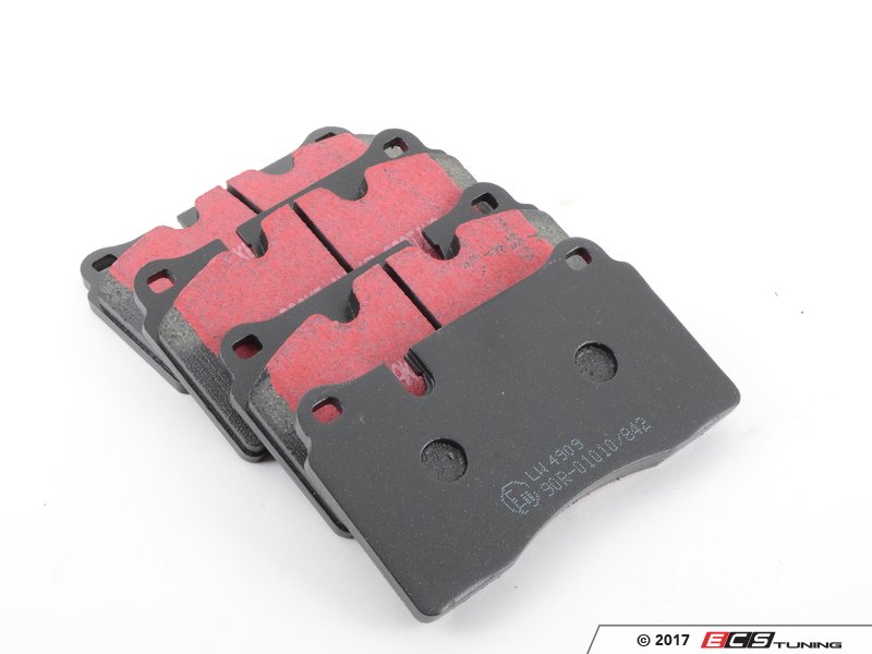 Front Ultimax Premium Brake Pad Set