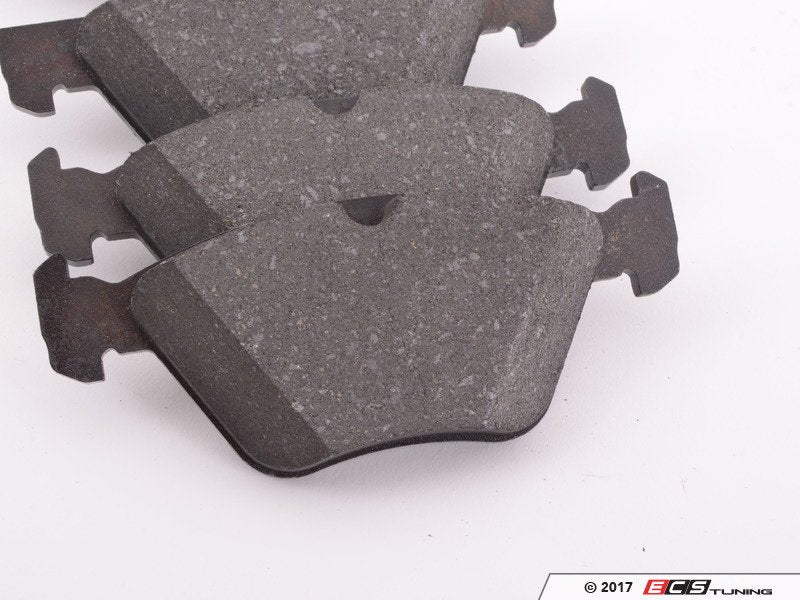 Front Brake Pad Set