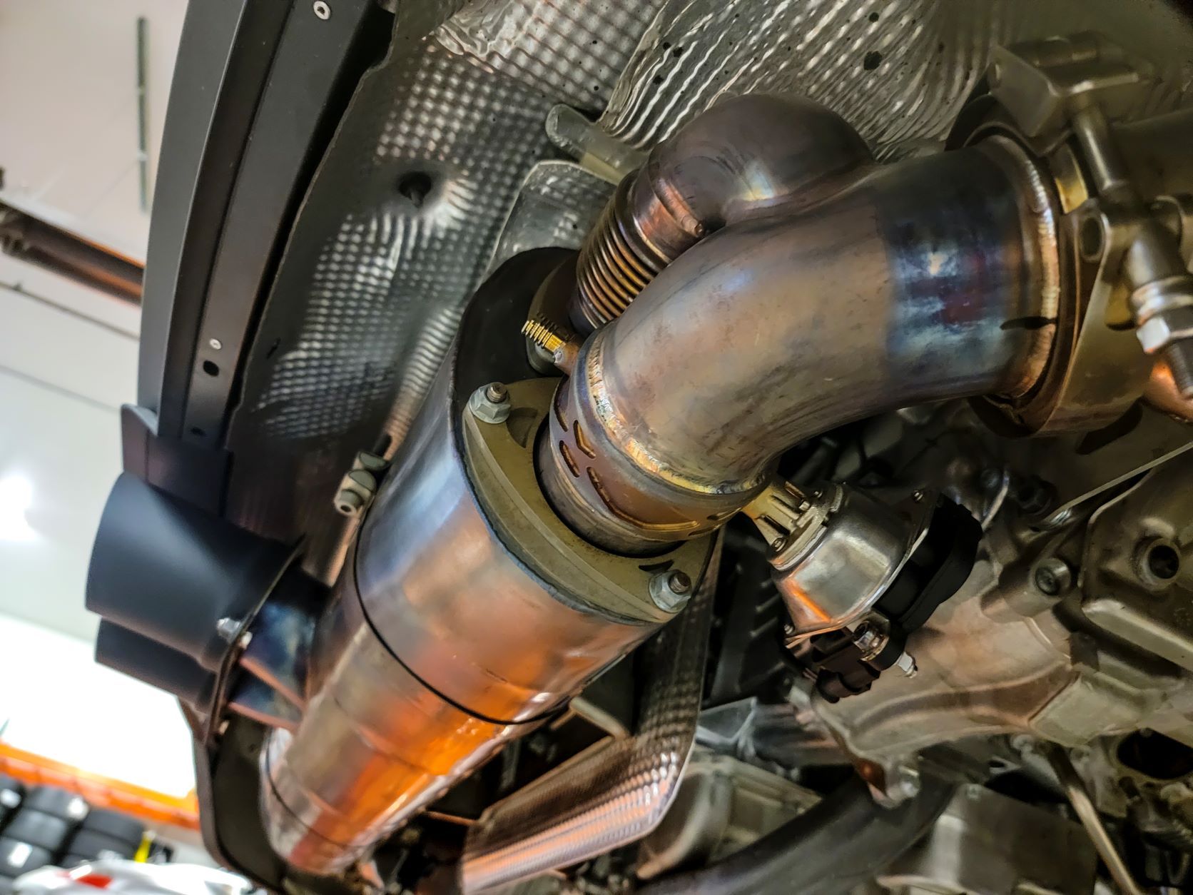 992 GT3 Exhaust: Valved Cat-Back Exhaust System (Non-EU Version)