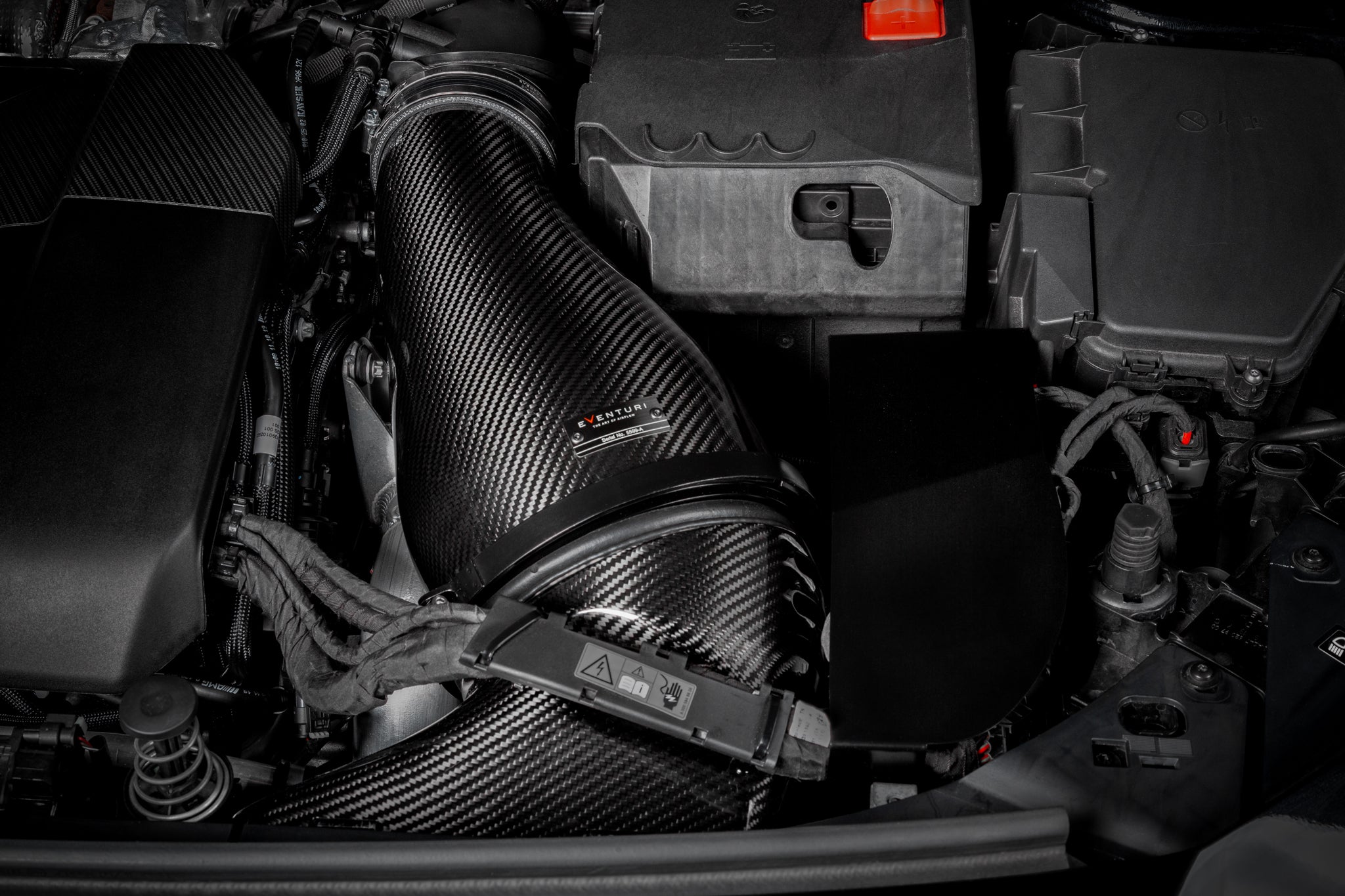 Eventuri Mercedes AMG A45 CLA45 Black Carbon Intake System