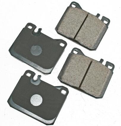 Mercedes Disc Brake Pad Set – Front 0054204520 – Akebono Euro Ultra-Premium EUR1072