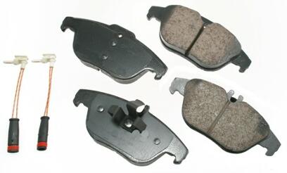 Mercedes Disc Brake Pad Set – Rear 0074206220 – Akebono Euro Ultra-Premium EUR1341A