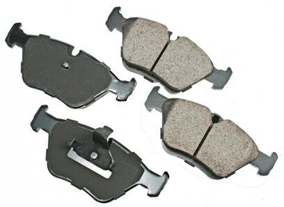 BMW Disc Brake Pad Set – Front 34116761279 – Akebono Euro Ultra-Premium EUR725