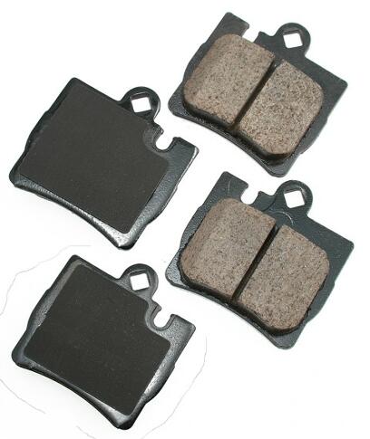 Mercedes Disc Brake Pad Set – Rear 004420942041 – Akebono Euro Ultra-Premium EUR848