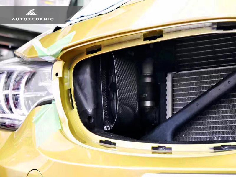 AutoTecknic F8X M3 / M4 Dry Carbon Intake Air Duct