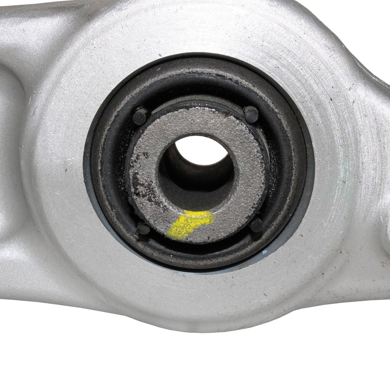 BMW Suspension Control Arm and Ball Joint Assembly – Front (Passenger Side) (Lower) (Rearward) (Forged Aluminum) 31106861178