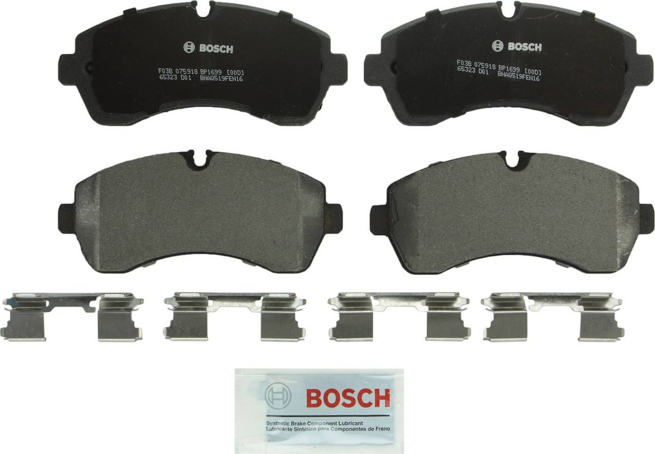 Disc Brake Pad Set – Front (Semi-Metallic) (QuietCast)