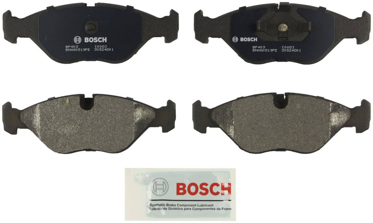 Disc Brake Pad Set – Front (Semi-Metallic) (QuietCast)