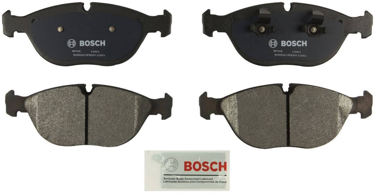 Disc Brake Pad Set – Front (Semi-Metallic) (QuietCast)