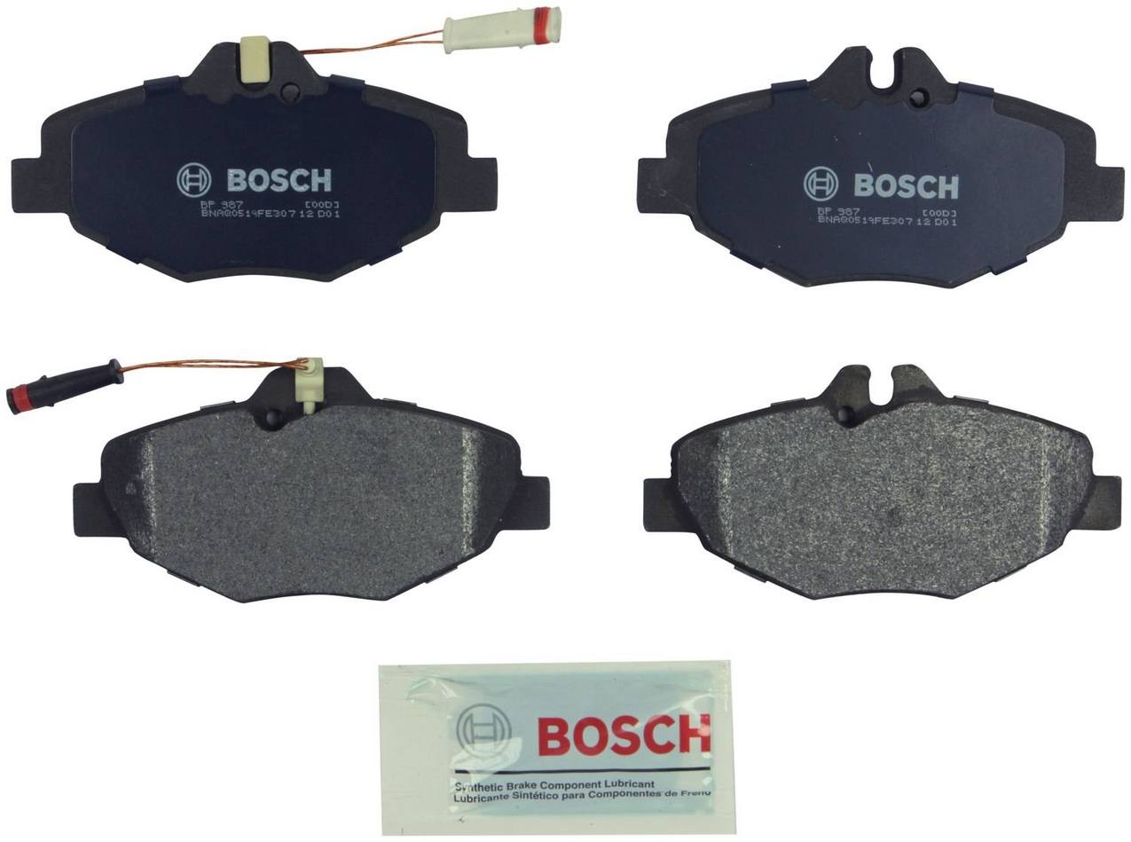 Disc Brake Pad Set – Front (Semi-Metallic) (QuietCast)