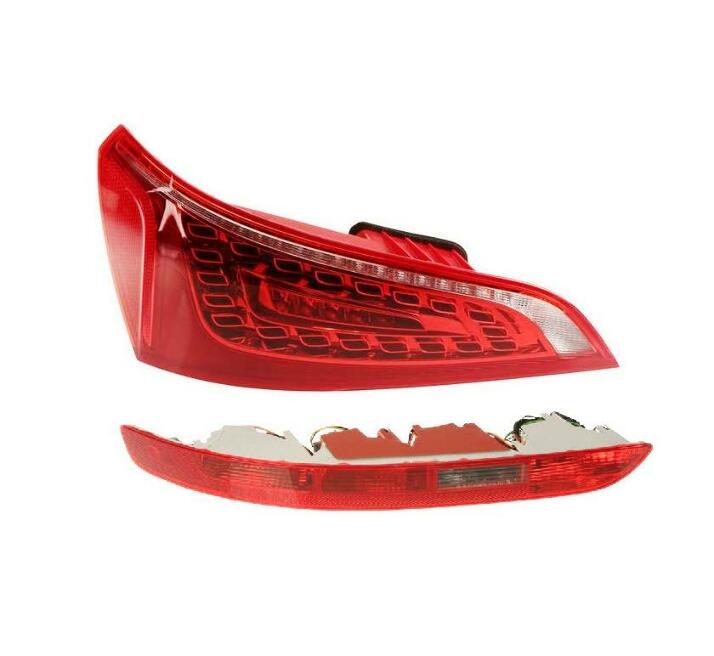 Tail Light Assembly – Driver Side (Upper and Lower)