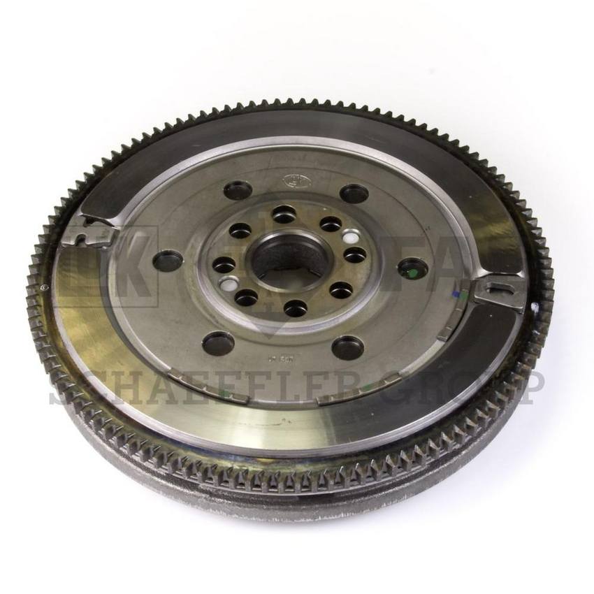 BMW Clutch Flywheel DMF017 – LuK