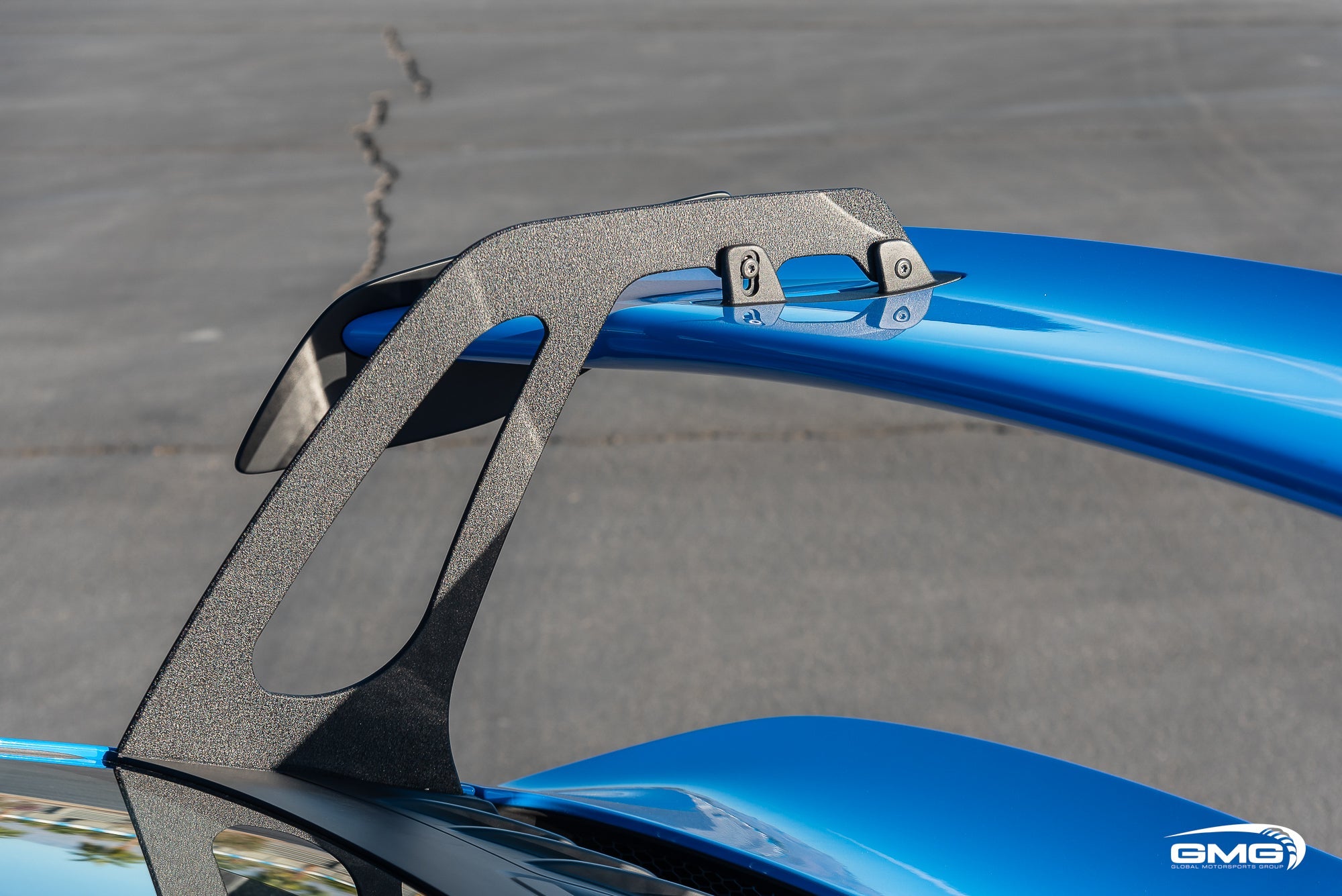 992 GT3 GMG Rear Wing Risers