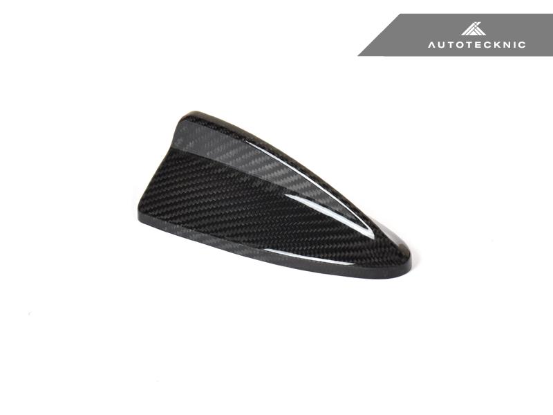 AutoTecknic E82 1M / E9X M3 Dry Carbon Roof Antenna Cover