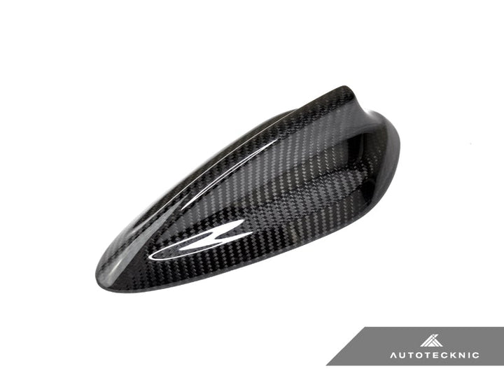 AutoTecknic G-Chassis Pre-LCI SAV Dry Carbon Roof Antenna Cover