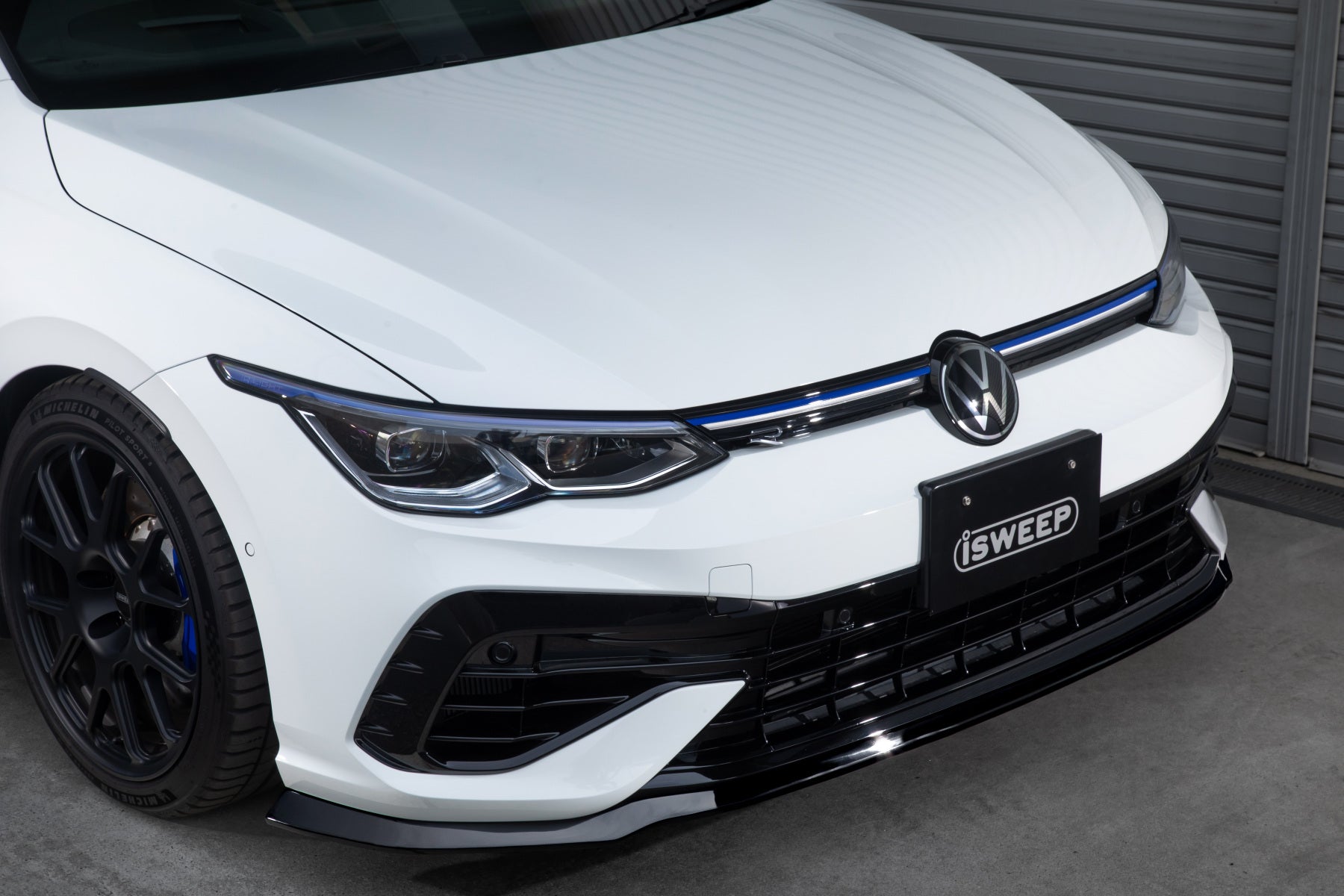 iSWEEP Front Lip Spoiler • MQBe Golf R Mk8