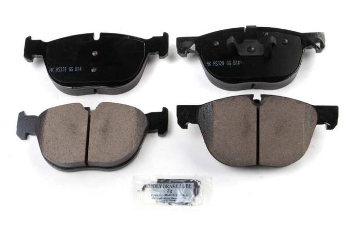 BMW Disc Brake Pad Set – Front (Ceramic) (EURO) 34116877653 – Akebono Euro Ultra-Premium EUR1294