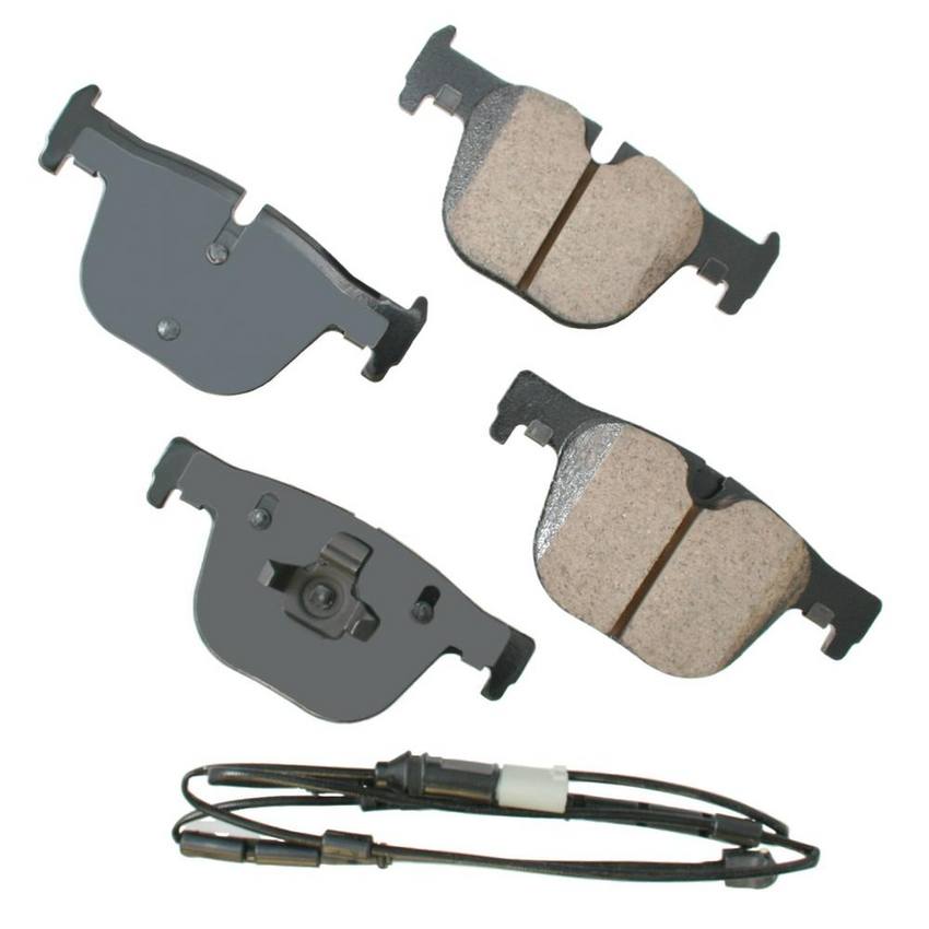 BMW Disc Brake Pad Set – Rear (w/ Wear Sensor) 34216850570 – Akebono Euro Ultra-Premium 34216850570