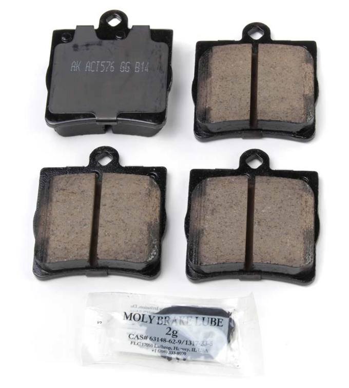 Mercedes Disc Brake Pad Set – Rear 003420272041 – Akebono Euro Ultra-Premium EUR779