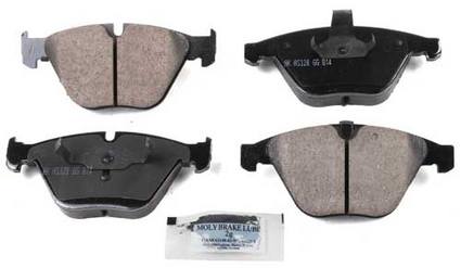 BMW Disc Brake Pad Set – Front (Ceramic) (EURO) 34116790759 – Akebono Euro Ultra-Premium EUR918A