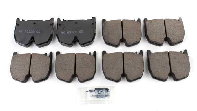 Mercedes Disc Brake Pad Set – Front 004420452041 – Akebono Euro Ultra-Premium EUR983