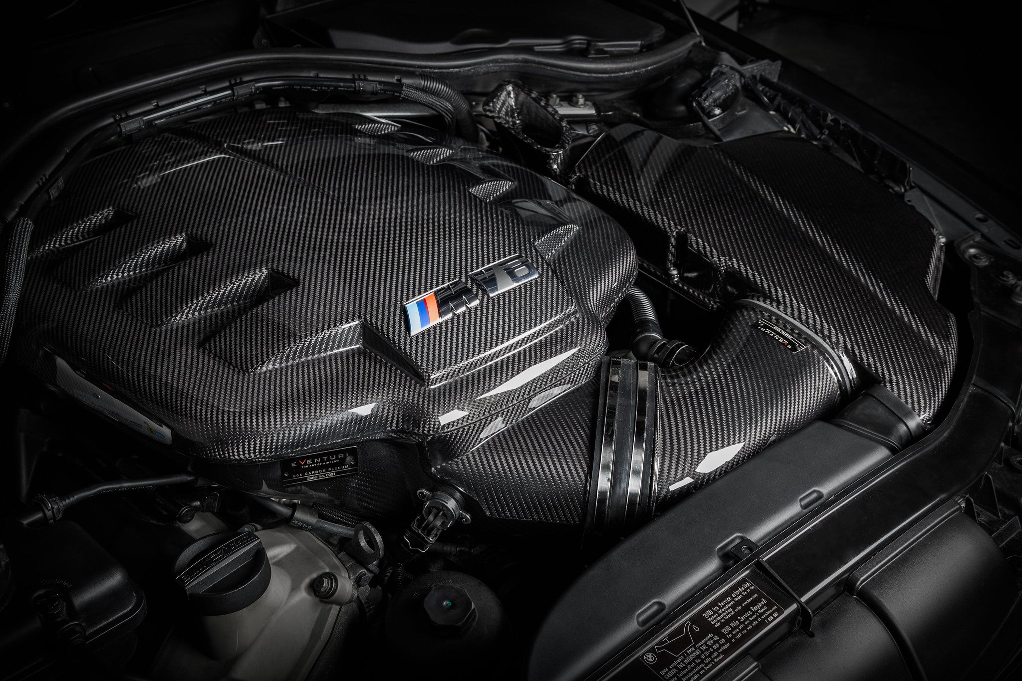 Eventuri BMW E9X M3 (S65) Black Carbon Inlet Plenum - Gloss