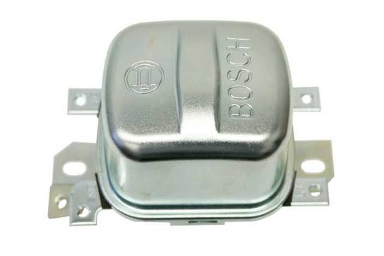 Porsche Voltage Regulator 61660321200 – Bosch F026T02204