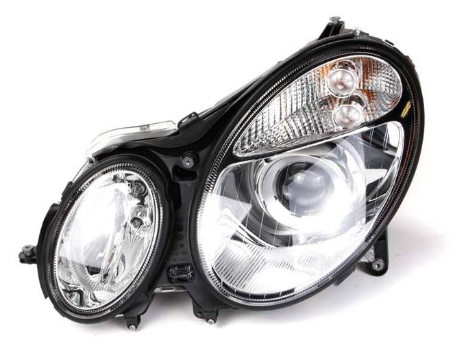 Mercedes Headlight Assembly – Driver Side (Xenon) 2118201761 – Hella 008369451