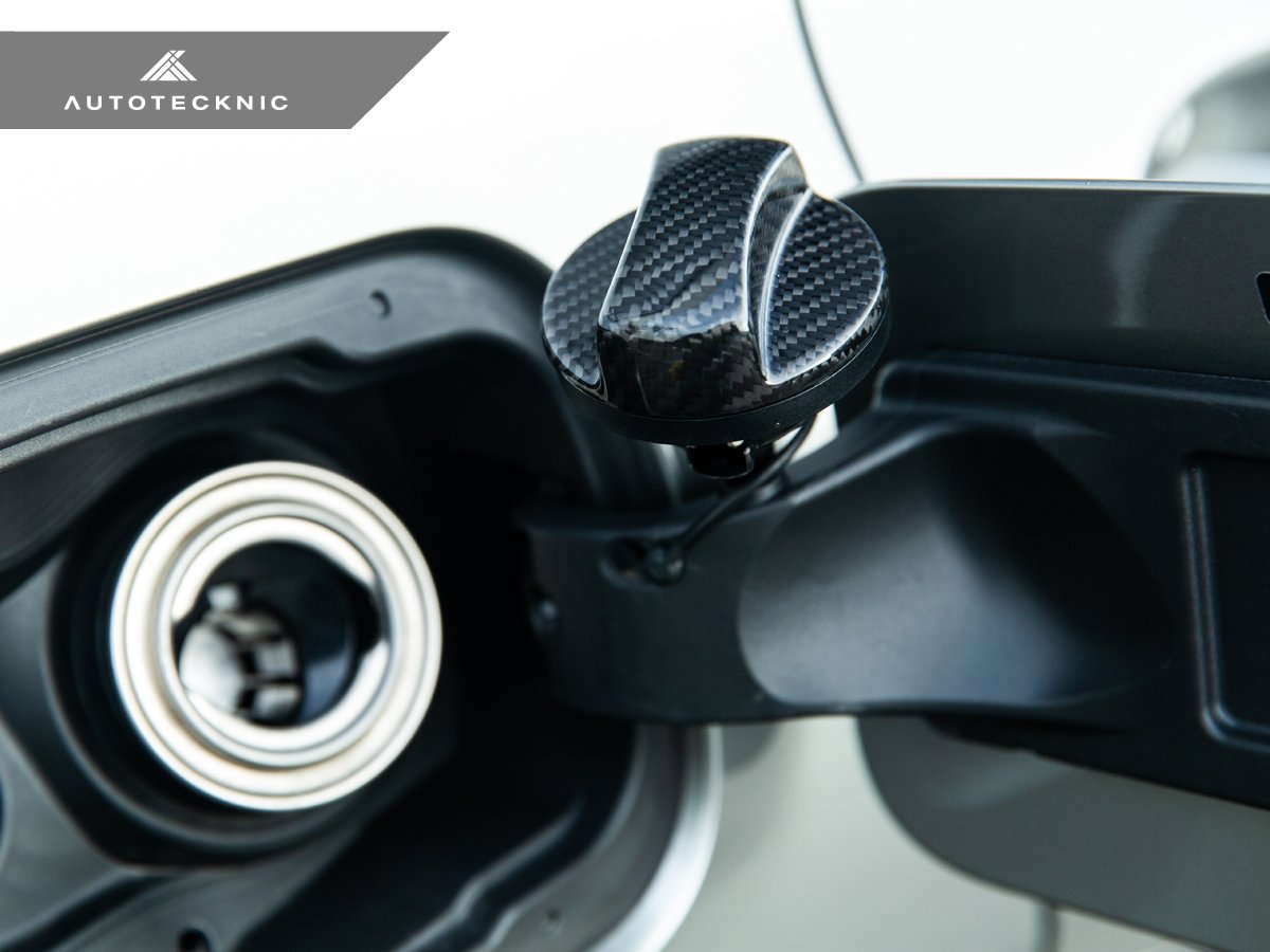 AutoTecknic Dry Carbon Competition Fuel Cap Cover