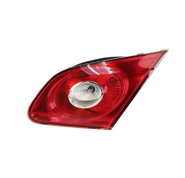 VW Tail Light – Passenger Right Inner 3C8945094F – Magneti Marelli LLG331