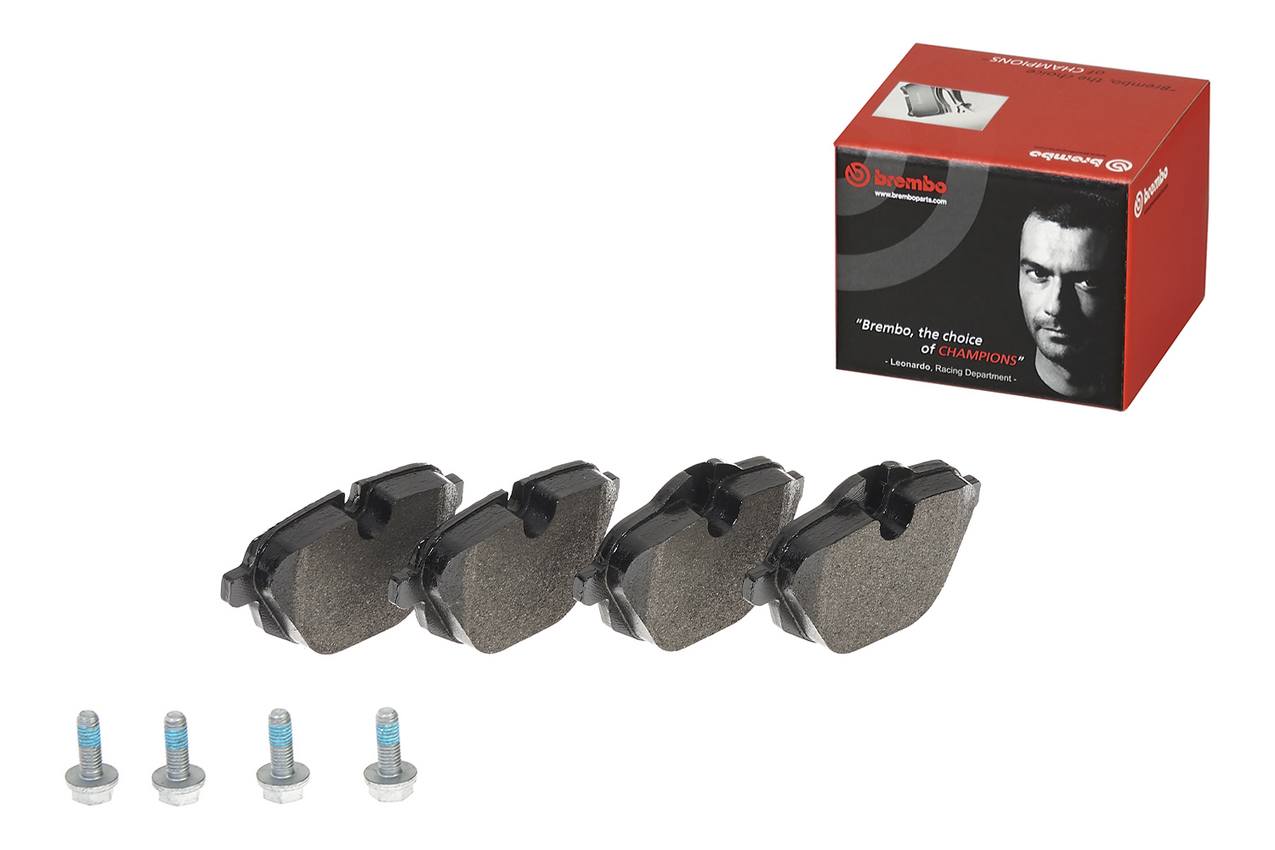 BMW Disc Brake Pad and Rotor Kit – Front and Rear (330mm/330mm) (Low-Met) 34116896652