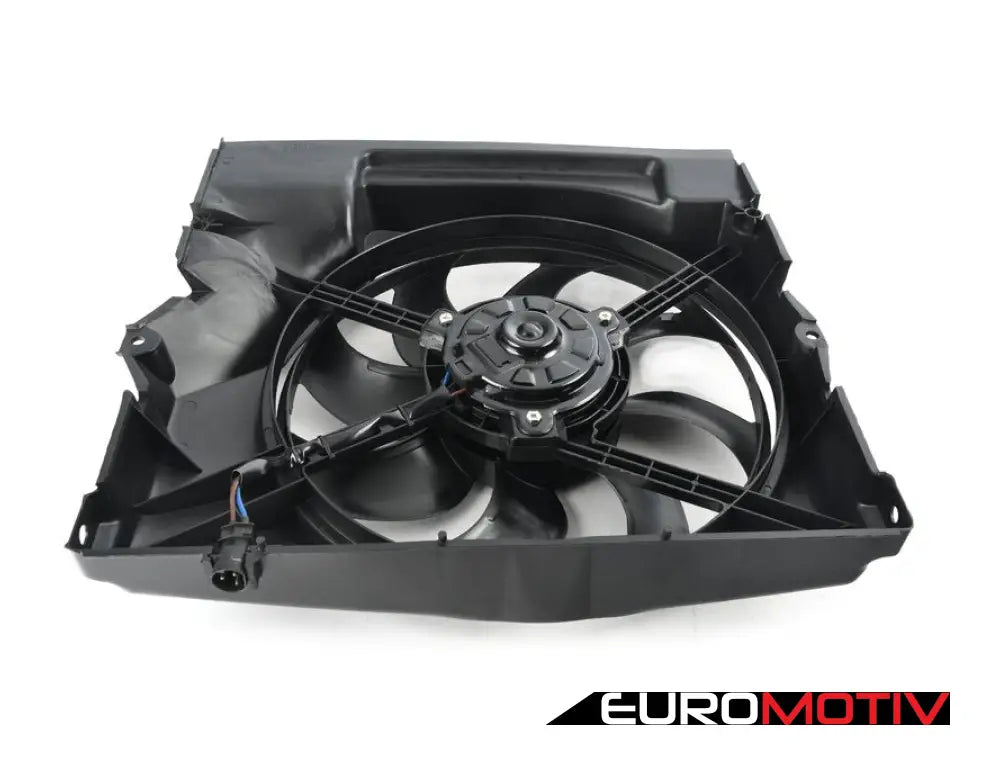 Auxiliary Fan Assembly With Shroud