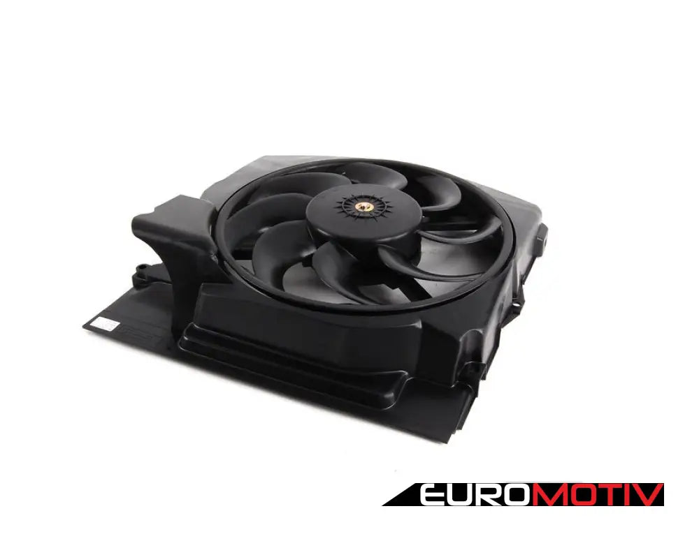 Auxiliary Fan Assembly With Shroud