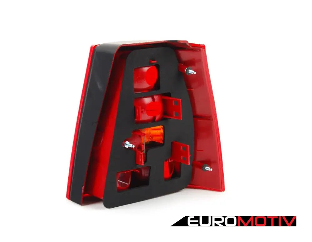 Bora Variant Tail Light Set