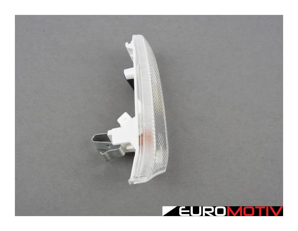 Clear Front Side Marker Assembly - Right