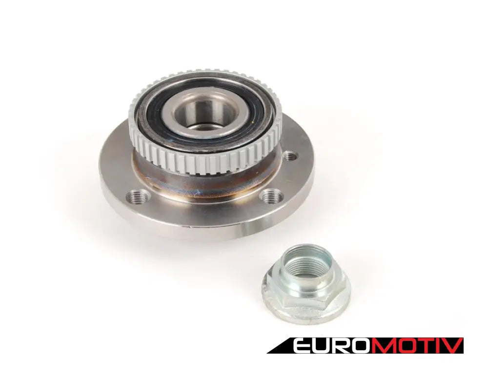 E30 Front Wheel Hub/Bearing Assembly - Priced Each