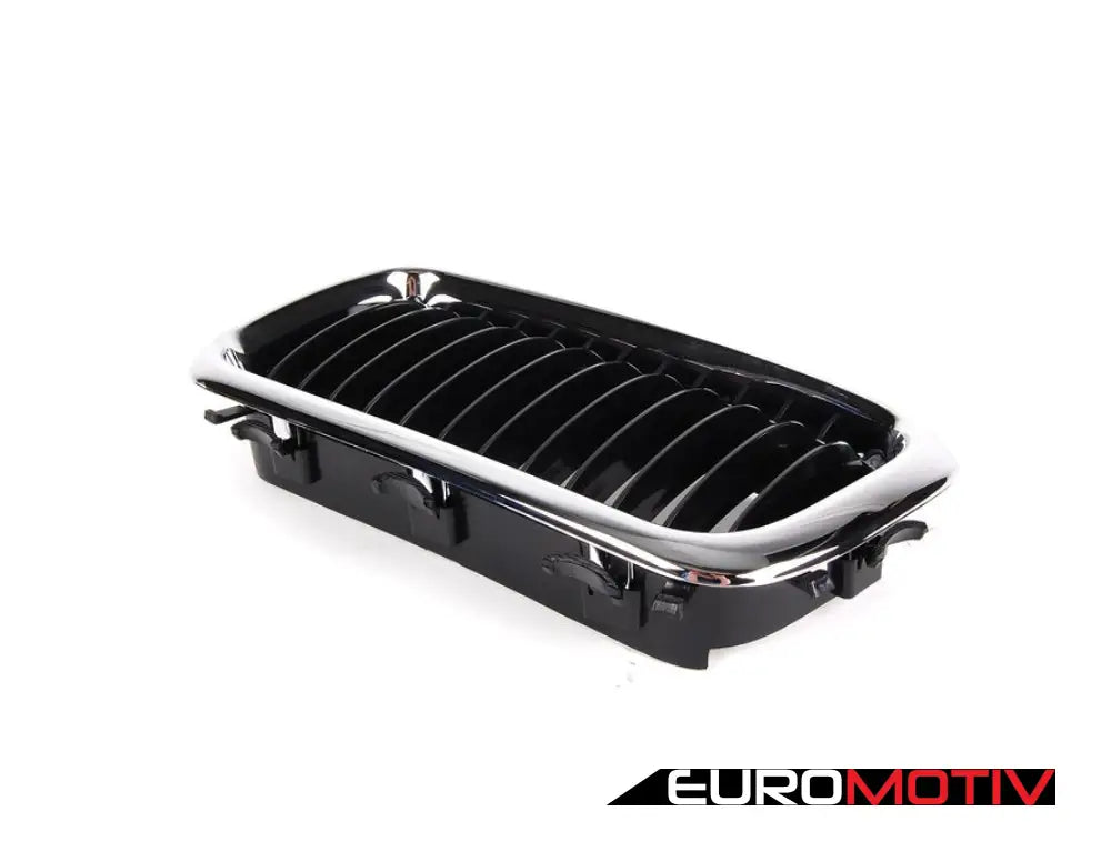 E38 Kidney Grille - Left