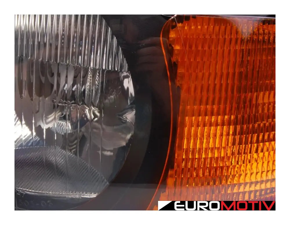 E39 Halogen Headlight Assembly - Left