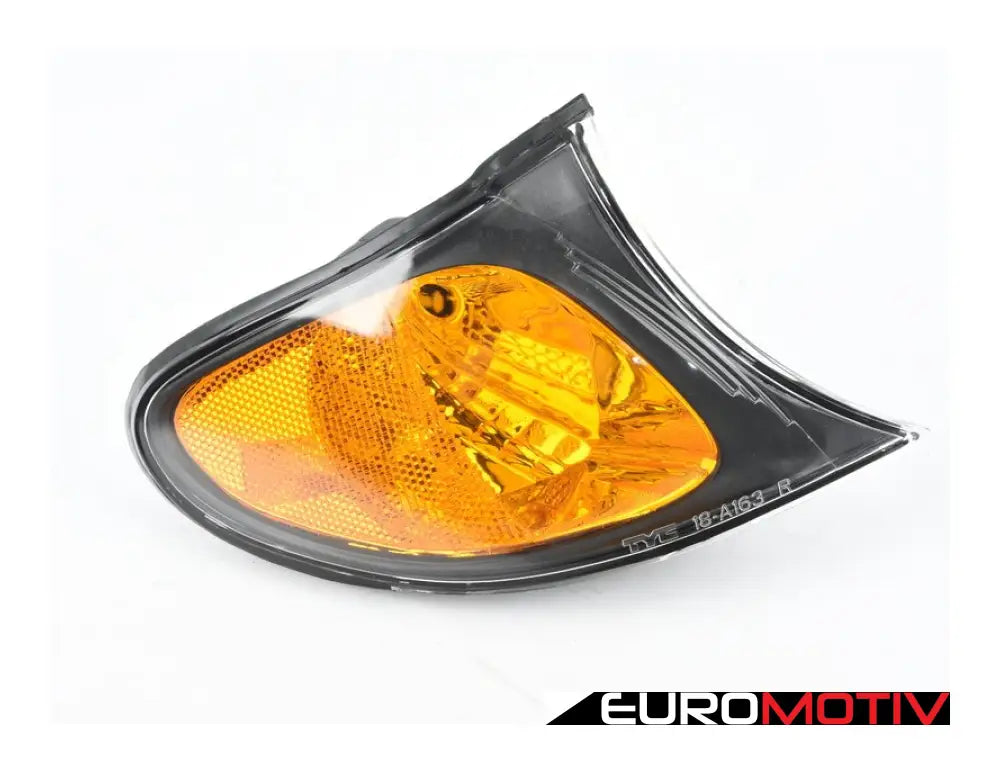 E46 Front Turn Signal Assembly - Right