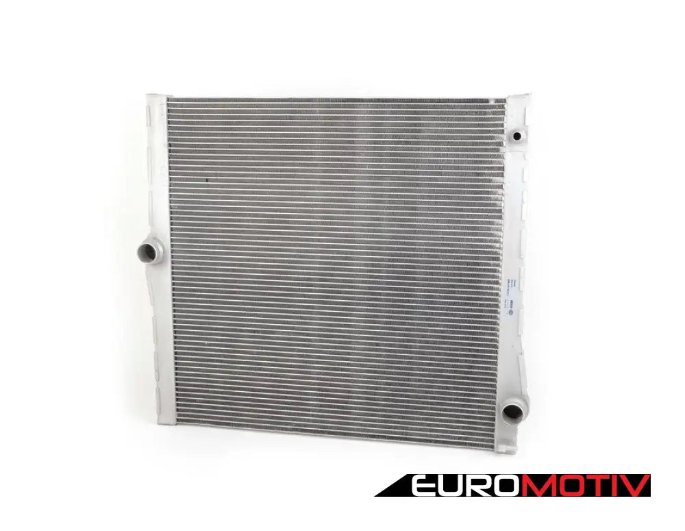 E70 Radiator