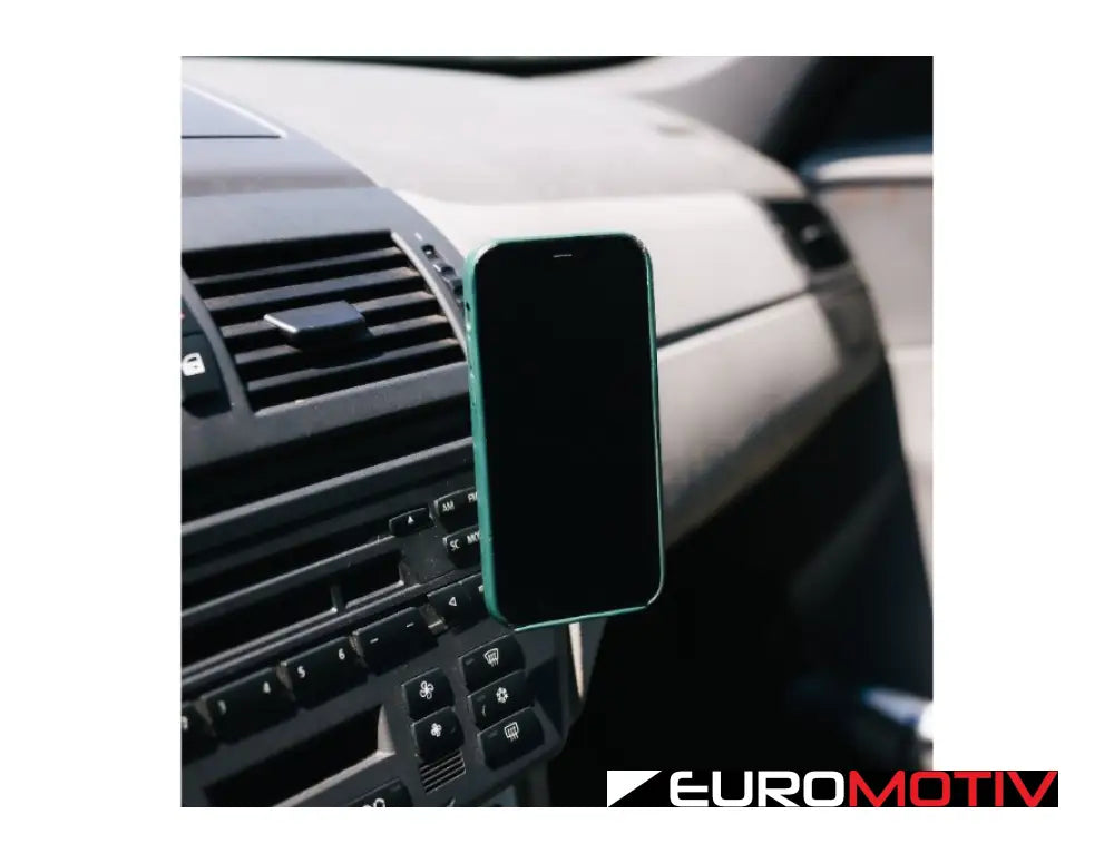 E83 X3 Exactfit Magnetic Phone Mount