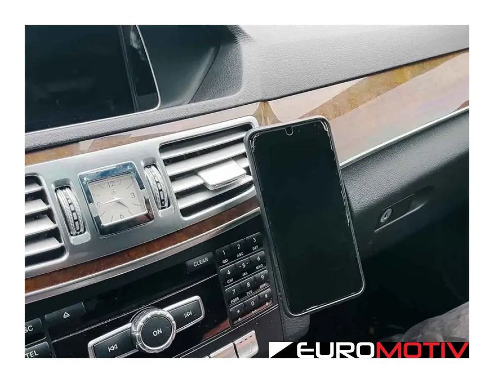 Exactfit Magnetic Phone Mount - W212 E-Class Facelift