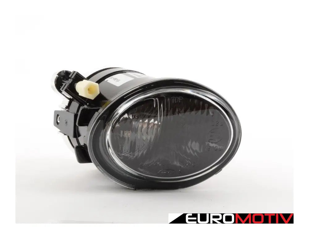 Fog Lamp Assembly With Fluted Lens - Right