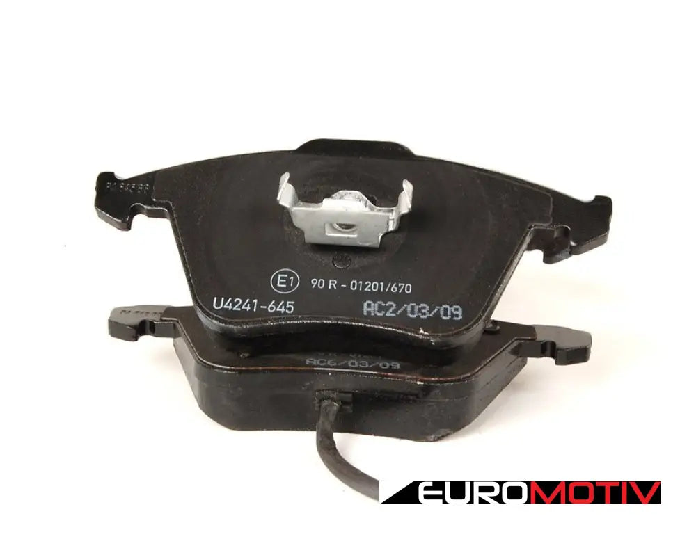 Front Brake Pad Set