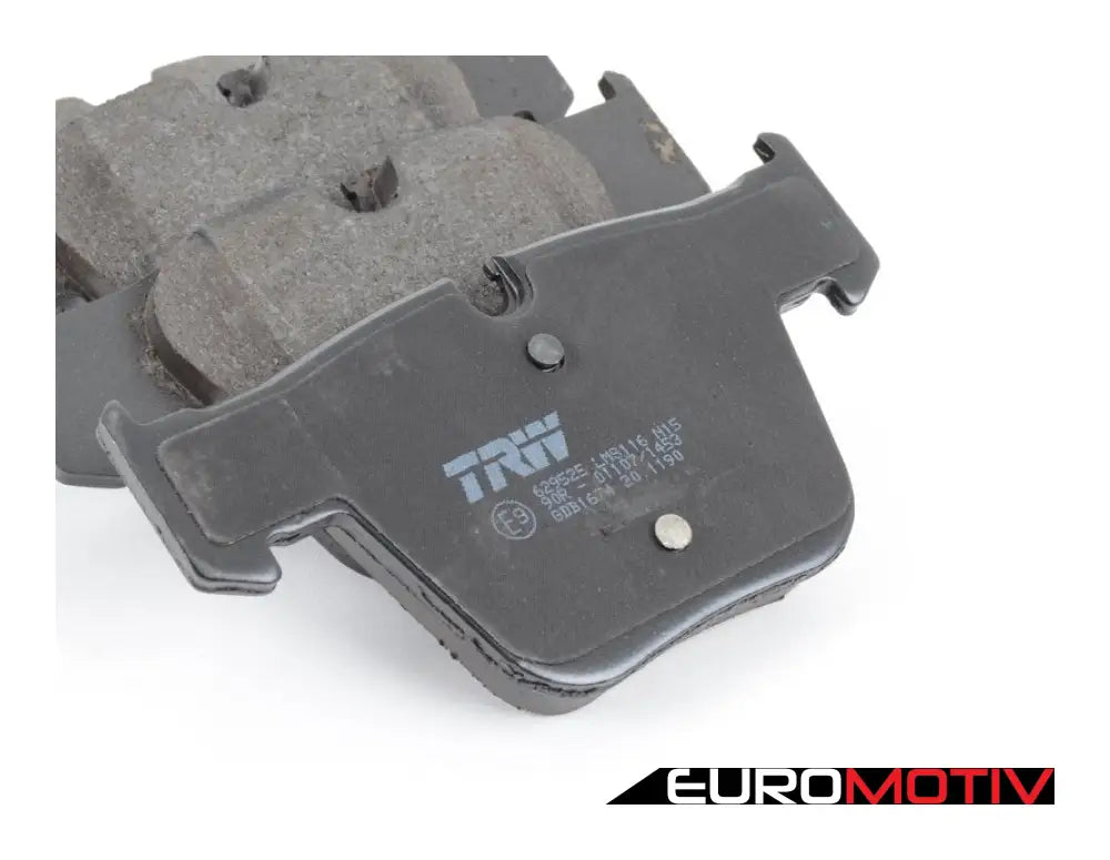 Front Brake Pad Set