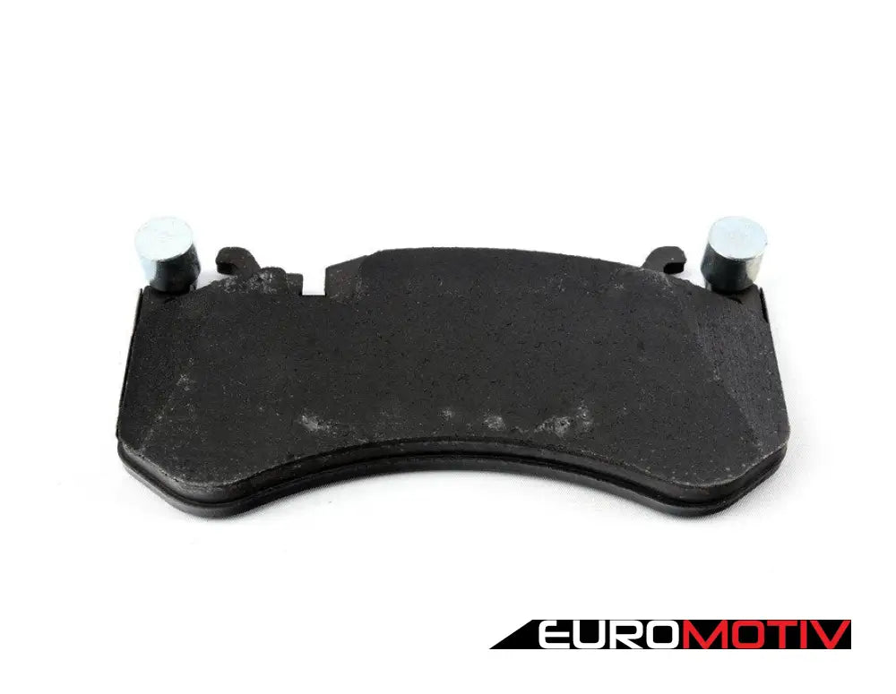 Front Brake Pad Set