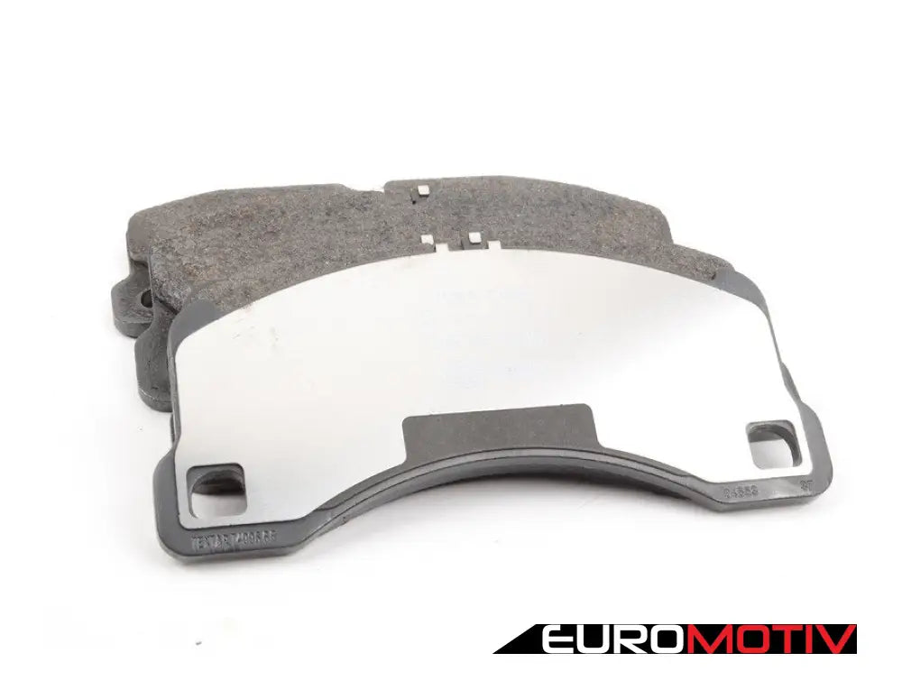 Front Brake Pad Set