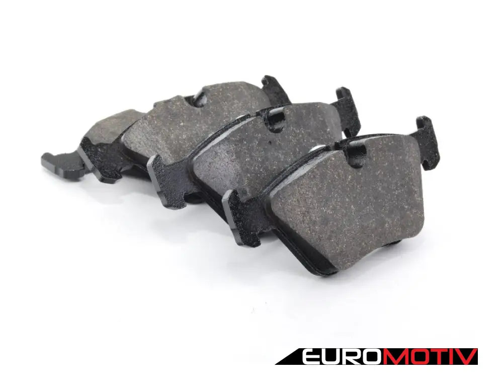 Front Brake Pad Set