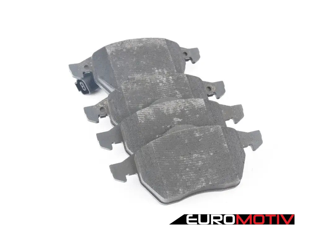 Front Brake Pad Set