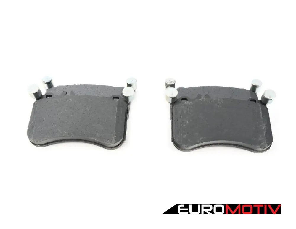 Front Brake Pad Set